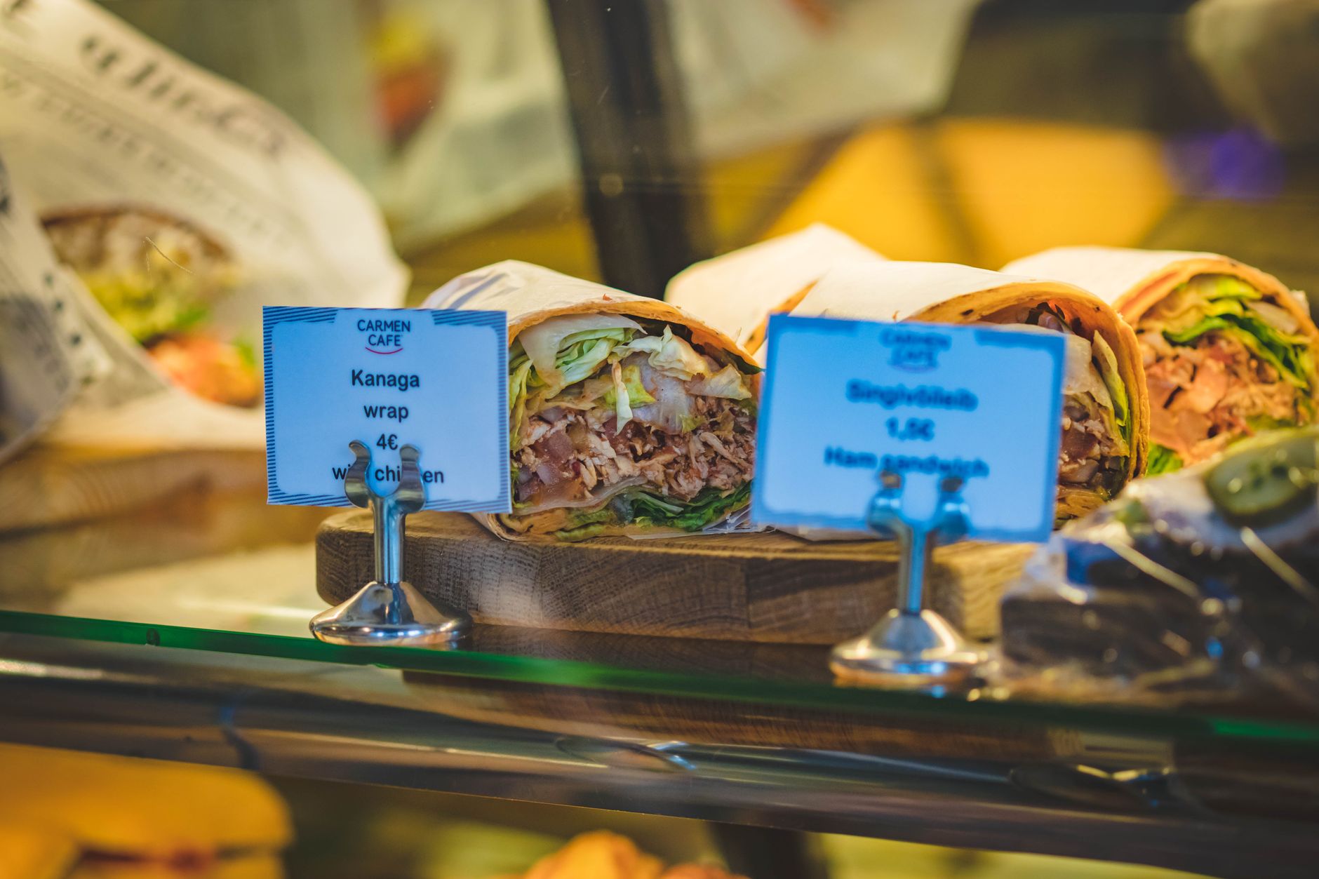 fresh fast food counter, customizable ingredients